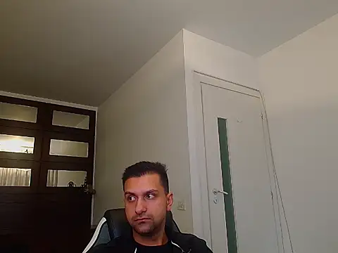 BryceReign Adlı Modelin Canlı XXX Sohbeti
