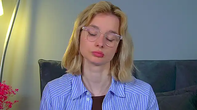 MerlinMeyer's Live XXX Chat