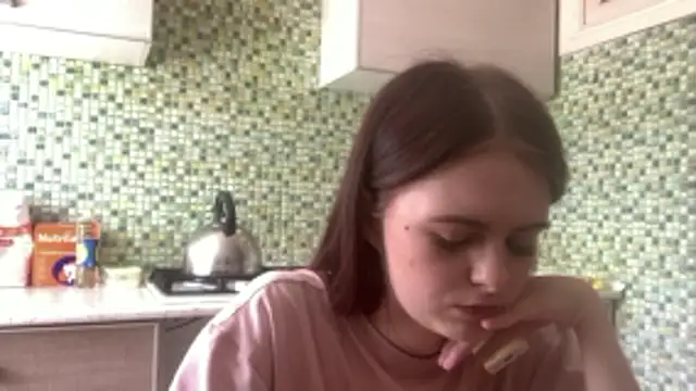 KikiAmino Chat XXX live