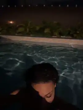 Chat +18 de FerrariFrench ao vivo