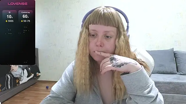 June_shy0: онлайн-секс-чат