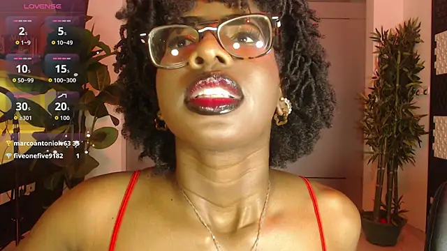 MelodyBlazze's Live XXX Chat