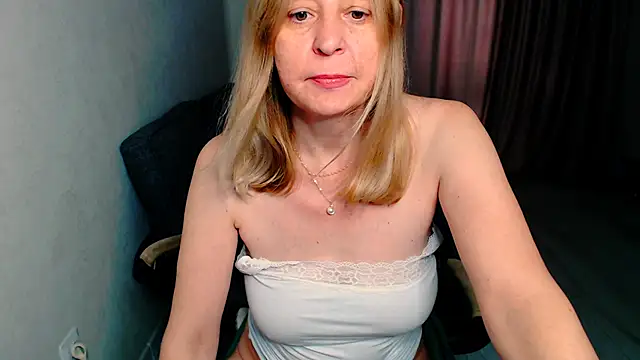 Saule_V's Live XXX Chat