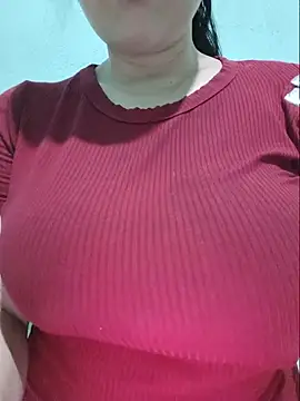 XXX chat uživo modela Shine_Mai
