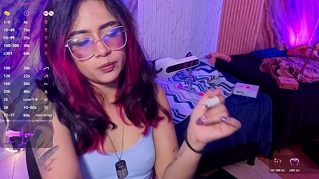 kristen_tay Chat XXX in diretta
