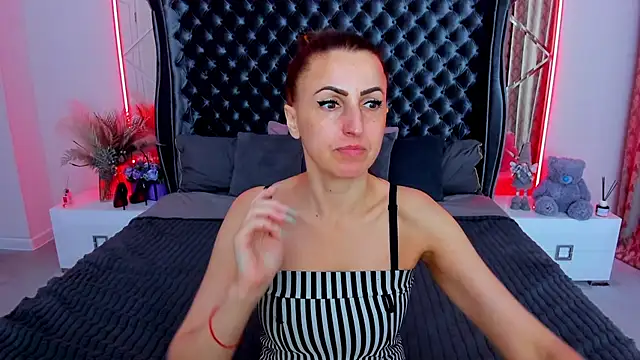 Rebecca_Diamond – Naživo XXX chat
