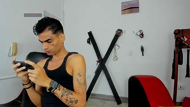 Gay_Red_Room: απευθείας συνομιλία ΧΧΧ