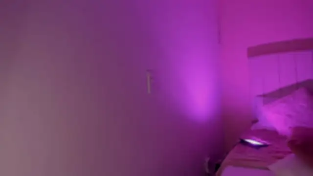 RoxanaRide's Live XXX Chat