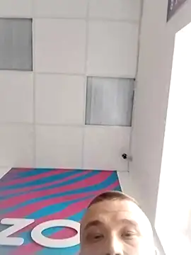 Pertunjukan Kamera Web vtkrbkrew