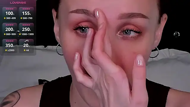 LianaFord's Live XXX Chat