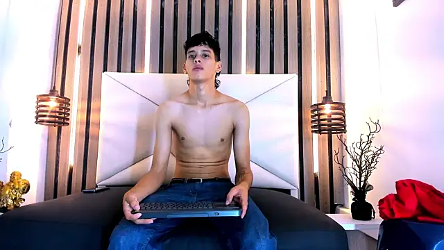 Pit_Ross élő XXX-chatje