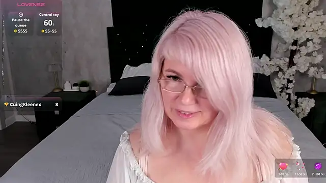 Chatroom XXX en direct de Hella_Fabel