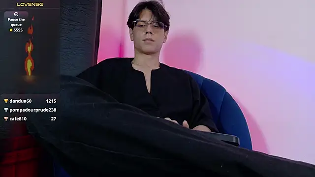 lui_x_dust's Live XXX Chat