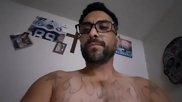 Chatroom XXX en direct de Forbidden_daddy
