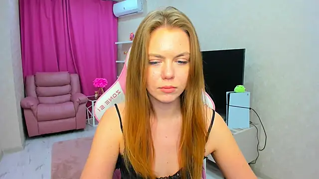 Онлайн чат XXX Strawberrye