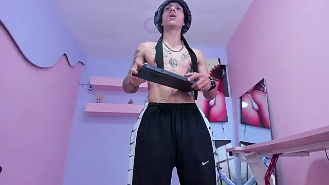 DanteLuxx's Live XXX Chat