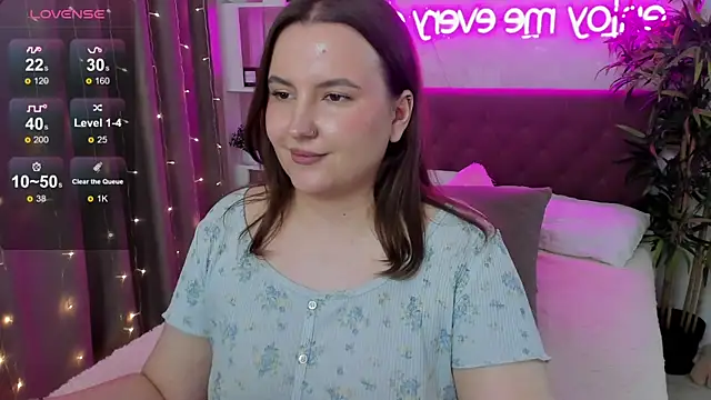 FeralPeach Chat XXX in diretta