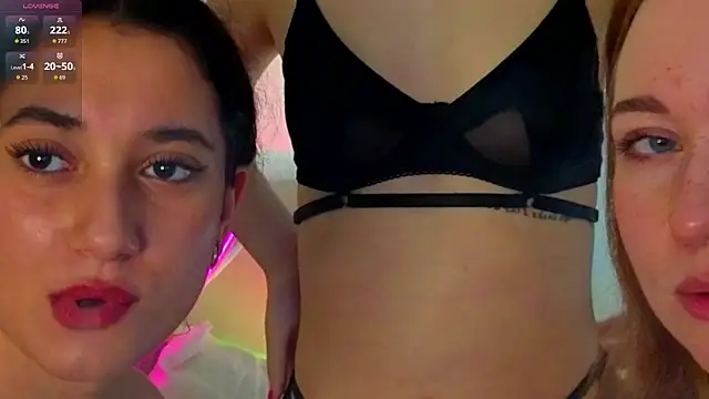 Chatroom XXX en direct de GertrudeWilson