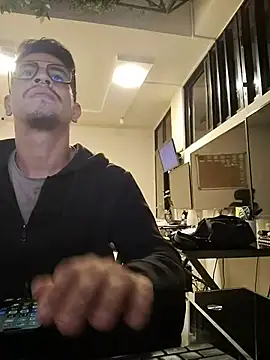 Juann-cock 在線直播表演
