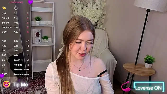 BlondeLina – Naživo XXX chat