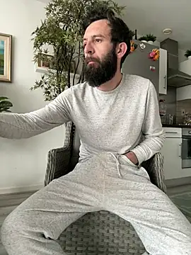 Michel_huge's Webcam Show