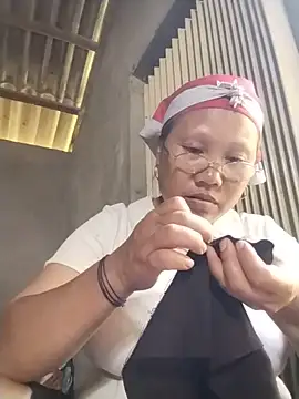 lustfulsister 网络视讯 表演