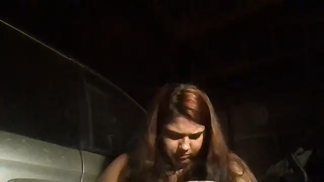 1n0nlythroat's Live XXX Chat