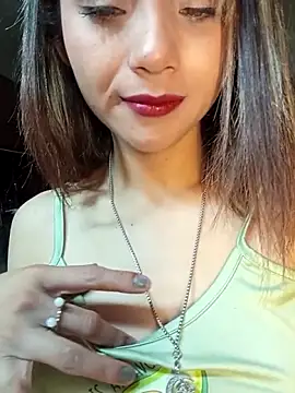 Dama_Scarlata18 Adlı Modelin Canlı XXX Sohbeti