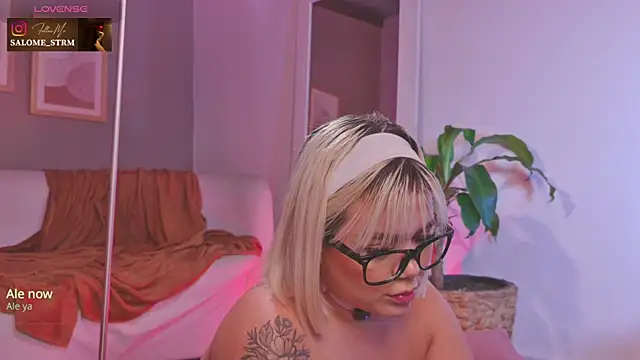 SalomeStorm_ লাইভ XXX চ্যাট