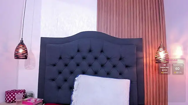 Maya_curvy লাইভ XXX চ্যাট