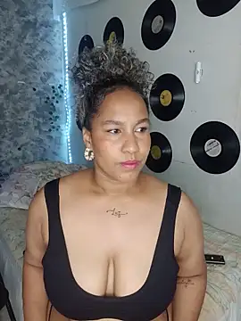Chat +18 de medusafox_ ao vivo