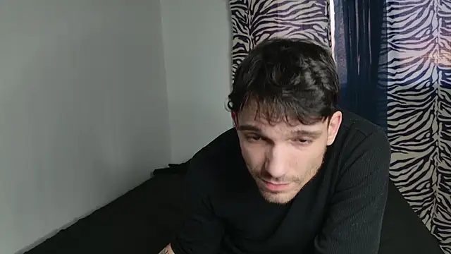 JackDesFeux Show in webcam