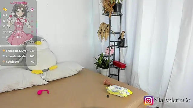 Mia-Valeria-'s Live XXX Chat