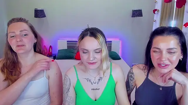 MagicEyess' Live XXX Chat
