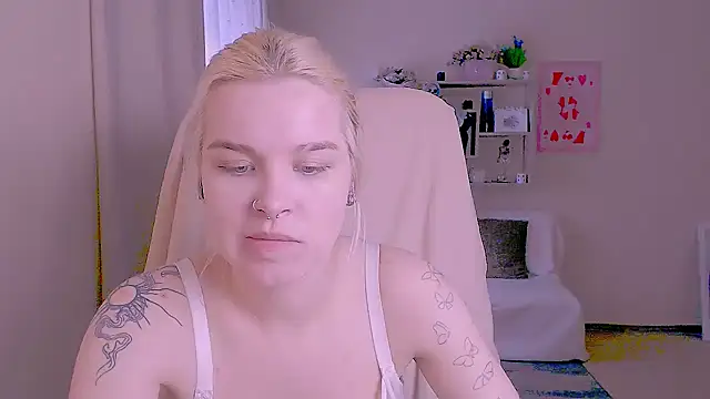دردشة Hot_Blonda الجنسية المباشرة