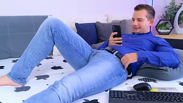 Jimmy_Doss Adlı Modelin Canlı XXX Sohbeti