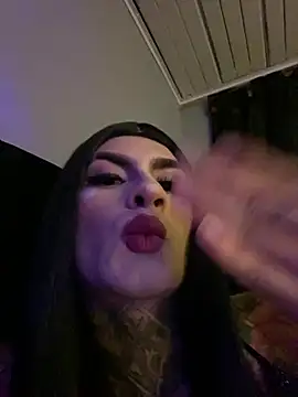 valen_lewiiz's Webcam Show