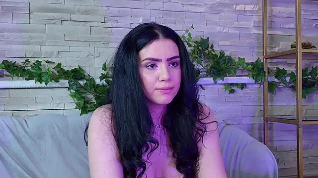 IngridMyst Chat XXX live