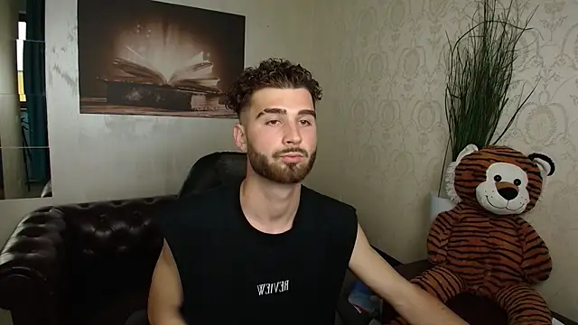 KyloEast – webcam-show