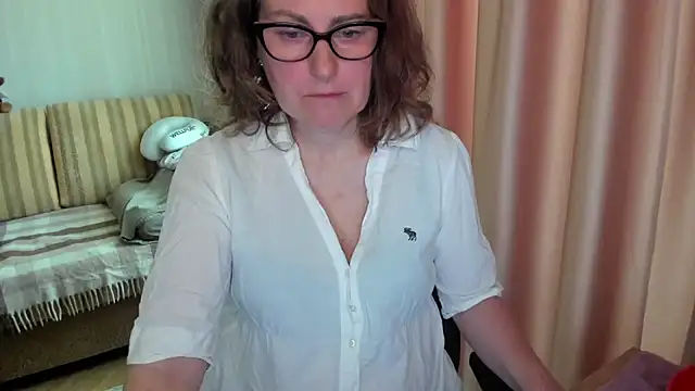 lauraoven's Live XXX Chat