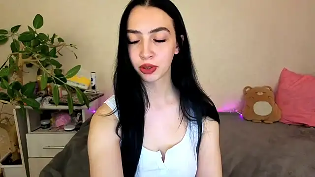 WildKittenX_のライブXXXチャット