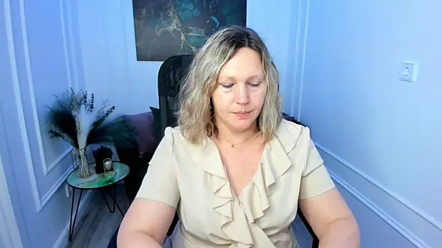 NinaStarle Chat XXX live