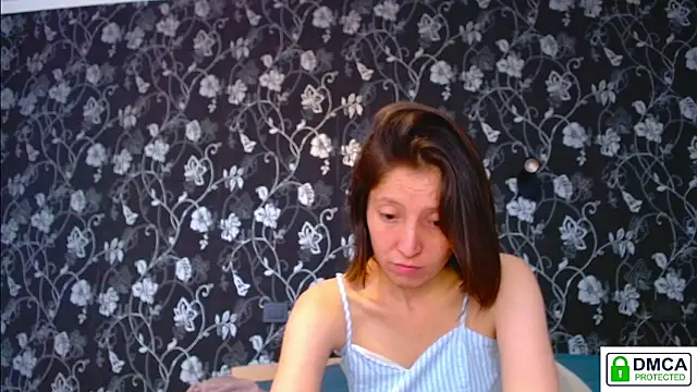 Онлайн чат XXX Sophi_Cute