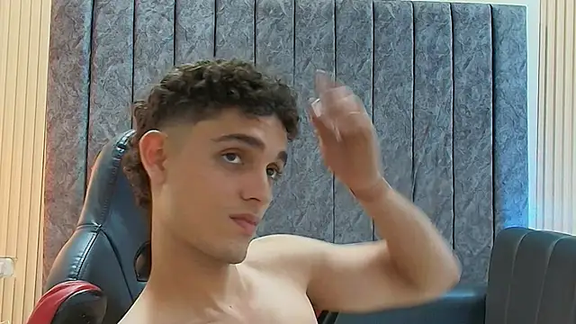 Živý XXX chat nathan_shimmer