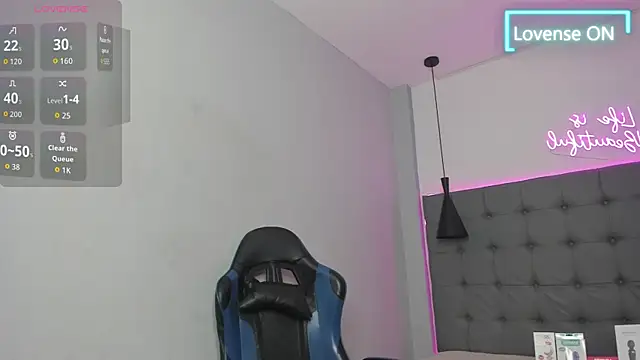 scarletcherry18's Live XXX Chat