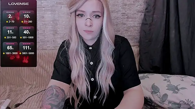 Polly_Megan live XXX chat