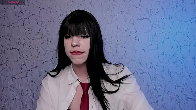 Madison_dolly Show in webcam