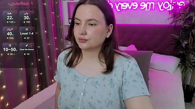 FeralPeach Chat XXX in diretta