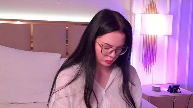 Онлайн чат XXX CindyMil