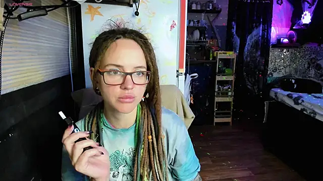 Онлайн чат XXX LisaFoxy_y